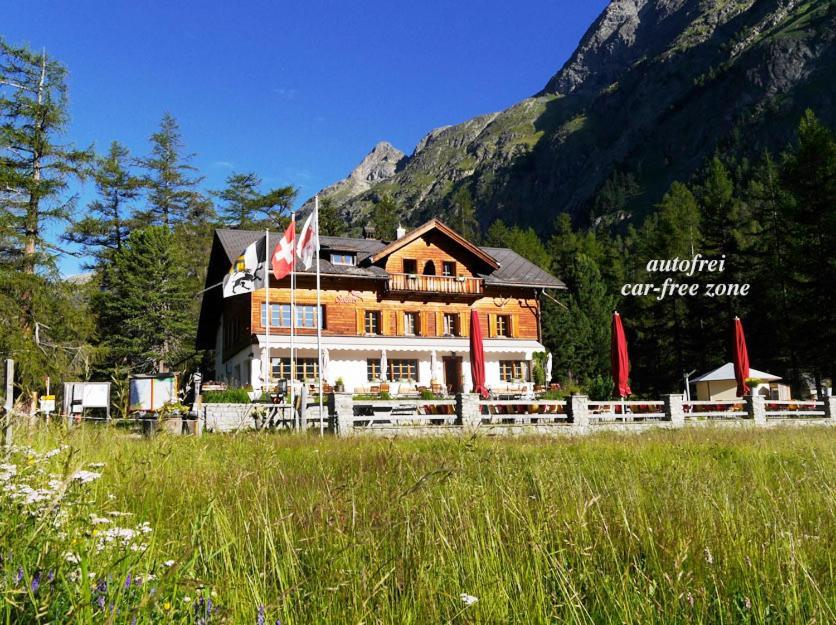 Mini-hôtel Spinas Bever